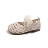 Zapatos para Niña Pequeña de Estilo Nuevo Primavera 2026 Zapatos de Cuero Tejido Huecos para Niñas Zapatos de Princesa con Lazo para Niños