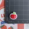 Mini Accesorios de Fruta Cereza Roja de Resina tamaño pequeño Accesorios de Cereza Pinza para el Cabello Funda de Teléfono Papelería Zapatos Ensamblador