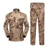 Fornecimento Exclusivo Transfronteiriço de Fatos Camuflados Pretos para Homens, Uniformes Táticos de Treinamento ao Ar Livre, Roupas de Trabalho Resistentes ao Desgaste, Estilos de Primavera e Outono, Atacado de Fábrica