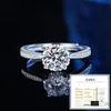 Anel de Prata de Lei S925 com Moissanita Diamante de Um Quilate Cor D Oito Corações e Oito Flechas Quatro Garras Moda Acessível Luxo Elegante