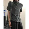 Camiseta curta de tricô slim fit respirável com gola cruzada de um ombro, estilo retrô americano, cor cinza esfumaçado, para homens e mulheres