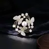 Corsage de Moda Broche Transfronteiriço Broche Borboleta Anti-luz Feminino de Alto Padrão Senso de Alto Padrão Novo Acessório de Corsage de Nicho