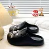 Pantuflas Versátiles y Cómodas Estilo Birkenstock para Mujer, Aptas para Usar al Aire Libre y para el Trayecto Diario, Punta Cerrada, Zuecos de Verano Transpirables Antideslizantes