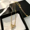 Item popular de live-streaming: Colar de letra nariz de porco com diamante branco para mulheres, gargantilha elegante de luxo leve totalmente cravejada de diamantes, venda direta da fábrica para comércio transfronteiriço