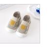 Zapatos Nuevos para Niños Pequeños Explosiones Primavera y Otoño Casual Combinan con Todo Zapatos de Lona para Bebé Suela Suave Slip-on Estilo Coreano Tejido Volador Zapatos para Mujer