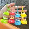 Llavero Exprimidor Transfronterizo Colgante Mini Fabricador de Jugos Juguete para Niños Encanto de Mochila Máquina de Garra Regalo Pequeño Al por Mayor