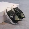 Zapatos de lona de moda con lunares para niños y niñas, nuevas zapatillas casuales transpirables de otoño 2026, zapatos versátiles para niños y padres-hijos