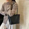 Bolso de mano vintage estilo coreano para mujer, nuevo modelo 2026, adecuado para el trabajo y los desplazamientos, bolso de hombro elegante y versátil, bolso de axila