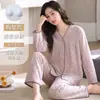 [Rongsheng] 1511 # Conjunto de pijama de manga larga con cuello en V para mujer con sujetador incorporado, ropa de estar de algodón nube para otoño, talla grande M-3X