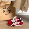 Zapatillas de Entrenamiento Estilo Alemán con Suela Gruesa Personalizadas para Mujer Nuevo Estilo Primavera/Otoño 2026 Zapatos Deportivos de Tabla Ligeros Casuales Versátiles Zapatos Forrest Gump