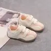 Tênis de Treino Estilo Coreano para Meninas 2026 Primavera e Outono Novos Tênis Infantis com Solas Macias, Sapatos Esportivos Respiráveis, Sapatos Casuais para Menininhas