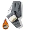 Ropa Exterior de Lana de Cordero al por Mayor Pantalones Gruesos con Forro de Polar para Hombre Otoño e Invierno Nuevos Pantalones Casuales Elásticos Sueltos Cálidos Pantalones Cálidos