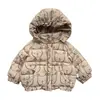 Abrigo de algodón de invierno estilo coreano para bebés, estampado de dibujos animados de moda, engrosado para abrigar, adecuado para niños, prenda exterior versátil para bebés