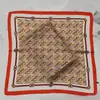 Pañuelo cuadrado estampado de leopardo bufanda coreana femenina de seda versátil pañuelo para el pelo bufanda retro flor de anacardo pañuelo cuadrado pequeño venta al por mayor