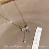 Colar com Pingente de Laço Estilo Indiferente para Mulheres Luxo Leve Nicho Senso de Alto Padrão Corrente para Clavícula Moda Doce Delicada Corrente para o Pescoço