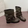 Botas plissadas de design único para mulheres, novo modelo 2026, bico redondo, salto grosso, estilo cowboy western, botinhas curtas para garotas ousadas