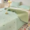 Funda de Cama para Estudiante de Algodón Lavado Pieza Única 2026 Modelo Nuevo Colcha Acolchada para Dormitorio Tatami Sábana Gruesa Individual Juego de Tres Piezas