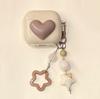 Adecuado para Estuche de Audífonos AirPods 4 Dibujo Animado DIY Colgante de Corazón Apple 4/Pro3 Pulsera Bluetooth Muñeca Estuche Suave