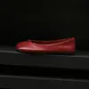 Sapatilhas de Couro de Cavalo Lavado com Biqueira Dividida para Mulheres, Sapatilhas de Boca Rasa, Novo Estilo Primavera e Verão, Bico Redondo de Couro Genuíno, Sapatos Rasos Desgastados para Mulheres