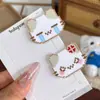 Nuevo Mosaico de Gato Pixelado Dibujos Animados Acrílico Accesorios Pasador DIY Tocado Colgante para Teléfono Móvil Flor Decorativa para Zapatos