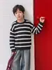 Suéter infantil Aimobebe, versátil para otoño e invierno, suave y cómodo suéter de rayas con cuello redondo, tejido de bloques de color moderno para niños y niñas