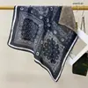 Pañuelo de Cuello Verde Menta Estilo Mambo Retro, Pañuelo Cuadrado con Ambiente de Principios de Primavera, Modelo Nuevo 2026, Accesorio de Bufanda de Alta Gama