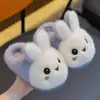 Pantuflas de algodón para niños y niñas para otoño e invierno, cálidas, de felpa, antideslizantes, a juego para padres e hijos, para uso en casa, zapatos de algodón cerrados para bebé