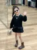 Primavera de 2026 Novo Estilo Roupas Infantis Coreanas Vestido Patchwork com Bainha de Pétalas Estiloso para Meninas Vestido Saia Bolo Tutu Vestido Moletom