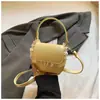 Bolsas da Moda de Alto Padrão para Mulheres 2025 Novos Modelos de Inverno Exquisite Compacto Versátil Bolsa para Batom Simples Bolsa de Ombro Transversal