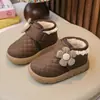 Botas de Algodón Caliente de Terciopelo Baby Plus 2025 Otoño Invierno Suela Suave Niña Bonitas Flores Tejidas Zapatos de Algodón Botas de Nieve para Bebé