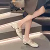 Zapatos Mary Jane retro de estilo francés con punta cuadrada para mujer, nuevos zapatos de tacón alto para otoño 2026 para combinar con faldas, zapatos pequeños de cuero con correa de hebilla