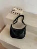 Bolsa casual de gran capacidad para mujer de comercio exterior al por mayor, nuevo bolso simple retro tipo bola de masa, versátil bolso de hombro cruzado para el día a día