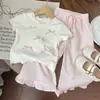 Conjunto Novo Estilo Coreano para Bebê Menina 2026: Conjunto de Duas Peças: Camiseta de Manga Curta com Laço e Calça de Perna Larga com Renda em Xadrez
