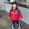 Ropa de Invierno para Niños con Tira Reflectante Set de Parka de Dibujos Animados 2025 Nueva Chaqueta Gruesa de Algodón de Invierno para Niños Pequeños y Niños Pequeños
