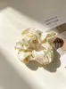 Goma para el Cabello Plisada Floral de Gasa, Goma para el Cabello Coreana Estilo Hada Color Crema para Mujer, Suministro para Joyerías, Fábrica de Origen