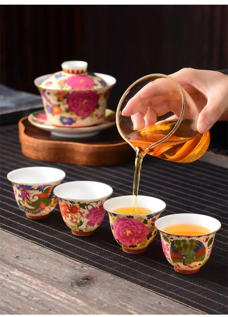 珐琅彩茶杯_07