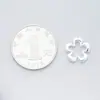 Colgante de Flor Hueca de Plata de Ley S925 Pendiente Sólido de Pétalo de Flor Pequeña Colgante para Collar Pulsera Accesorios Versátiles