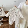 Macacão Infantil Outono Off-White Floral Fofo Princesa Menina Conjunto Separado com Blusa Branca Gola Boneca