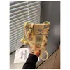Bolso Mini Cubo de Verano de Alto Estilo Lindo para Mujer 2026 Nuevo Modelo Nuevo Estilo Chino Bordado Bolso Cruzado para Teléfono