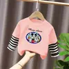 G2144# Camiseta de manga larga para niños y niñas, primavera y otoño, nueva camiseta de bebé con retazos, chaqueta, imitación de dos piezas, camiseta básica