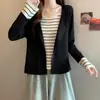 Suéter cárdigan de punto para mujer talla grande 2026, color de contraste, cuello redondo, a rayas, imitación de dos piezas, manga larga, hombro normal, elegante, rejuvenecedor