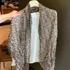 Lenço fino plissado com estampa de leopardo retrô estilo americano para mulheres, início do outono de 2026, xale longo estilo vintage, moderno