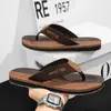 Chinelos de tecido masculinos clássicos de verão modernos para uso externo antiderrapantes personalizados de alta qualidade chinelos de dedo masculinos resistentes ao desgaste masculinos