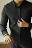 [Serie de Negocios Urbanos] Camisa de Manga Larga a Rayas con Oculta de Botones, No Planchar, Resistente a las Arrugas, para Hombre, Adecuada para el Viaje Diario de Primavera y Otoño