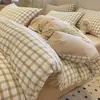 Juego de Cama de Cuatro Piezas de Algodón Puro Estilo Ins, Sábana y Funda de Edredón Sencillas de Gasa de Burbujas Catiónica, Juego de Tres Piezas Estilo Chanel Clase A