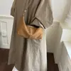 2026 Nova Moda Estilo Coreano Nicho Estilo Simples Bolsa de Axila Grande Capacidade Toque de Luxo Bolsa de Ombro Único Transversal Bolsa Baguete