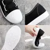 Zapatos Blancos Transpirables Warm Maple Primavera/Verano para Mujer, Nuevos Zapatos de Lona Slip-On Versátiles 2026 para Mujeres Embarazadas