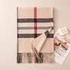Cachecol xadrez estilo britânico para mulheres, outono e inverno, caxemira sintética, xale de moda coreana, estilo universitário, aquecedor de pescoço para casal unissex, toque de alta qualidade