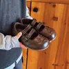 Zapatos de Piel Genuina para Niñas 2026 Primavera Nuevo Estilo Estilo Británico Zapatos de Princesa con Flores Pequeñas Boca Baja Zapatos de Suela Suave