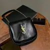 Diseño de Nicho 2026 Nueva Bolsa Nube con un Toque de Alta Gama, Bolso de Hombro con Cadena Acolchado, Bolso Cruzado de Silla de Montar con Letras a la Moda